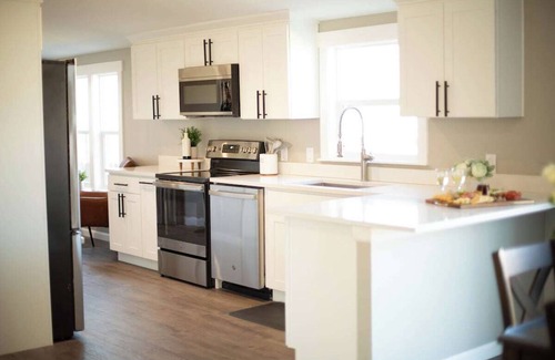 East Wenatchee Casa | Hot Tub-Pet Friendly-Fire Pit-Outdoor Dining