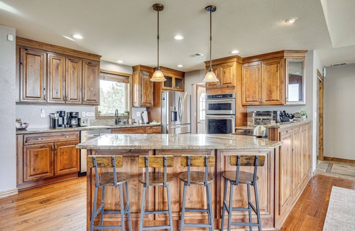 Kiowa Casa | Hot Tub, Pool: 40-Acre Horse Ranch in Kiowa!