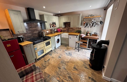 Abertillery Casa | Hot tub Retreat In The Valley's Of South Wales