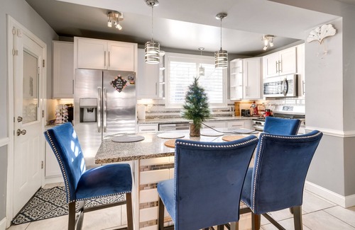 Washington Casa | Hot Tub & Rooftop Game Room: Unique Home in DC