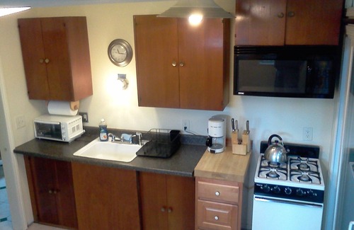 San Rafael Apartamento | 15 minutos al norte Puente Golden Gate / Bañera de hidromasaje / Sauna / Jacuzzi / Mascotas / Silla de ruedas