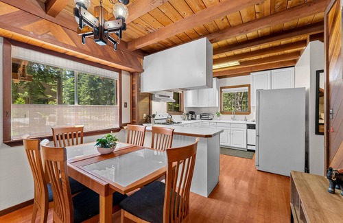 Tahoma Cabina | Hot Tub, Secluded West Shore Cabin! Pets OK!