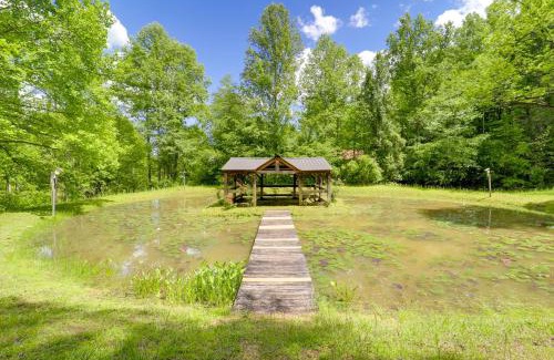 Vein Mountain Casa | Hot Tub Soaks and Fireside Relaxation! Marion Cabin