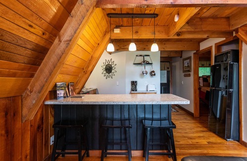 Slade Cabina | Hot Tub - Tiny A-Frame Cabin - Haven at the Red - Red River Gorge, Kentucky!