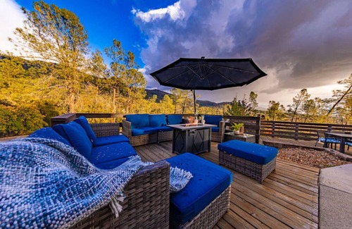 North Fork Casa | Hot tub under the stars! Mountain views/gameroom. Family-friendly Yosemite fun