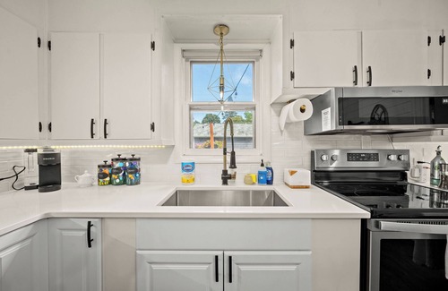 Coeur d'Alene Casa | Hot Tub + Fenced Yard Walkable & Pet Friendly
