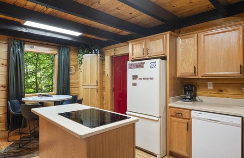 Campton Apartamento | Hillside Haven Cabin