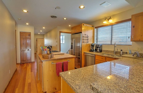 Glenwood Springs Casa | Hot Tub with Amazing Views, Game Room, Family Friendly, Central Location