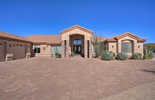 Cave Creek Casa | Hot Tub, Yard and Views Spacious Cave Creek Home