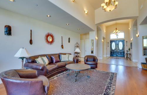 Cave Creek Casa | Hot Tub, Yard and Views Spacious Cave Creek Home