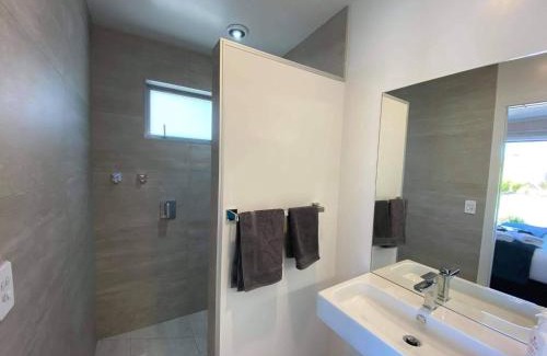 Hahei Cama Y Desayuno | Hot Water Beach Lookout B&B