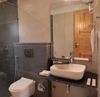 Manali Casa | Hotel 17 Miles Stone, Manali By Shivaneel Hospitality