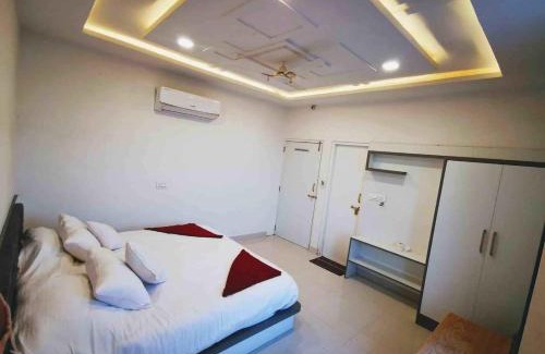 Pushkar Hotel | Hotel 1947 & Labella Rooftop Cafe