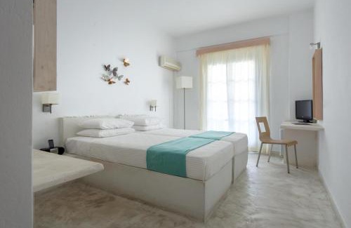 Kamari Hotel | Hotel 28