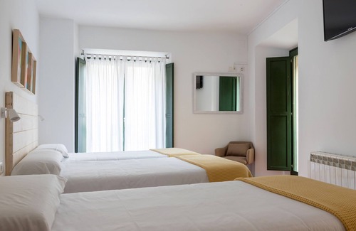 Besalú Hotel | Hotel 3 Arcs