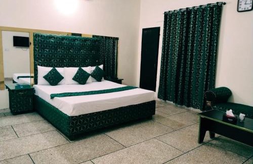 Johar Town Hotel | Hotel 4 Season Lahore