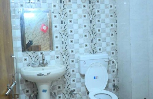 Kalyanpur Hotel | Hotel 7 Solitaires