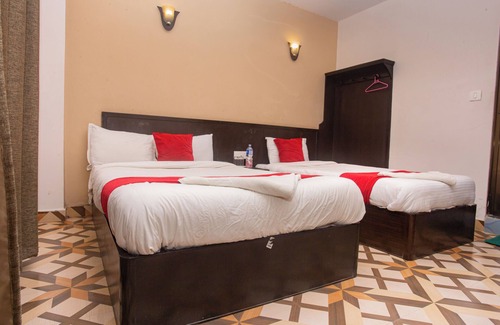 Lumbini Hotel | Hotel Aadarsha Inn