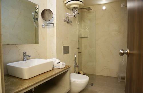 Shimla Hotel | Hotel Aangan Regency