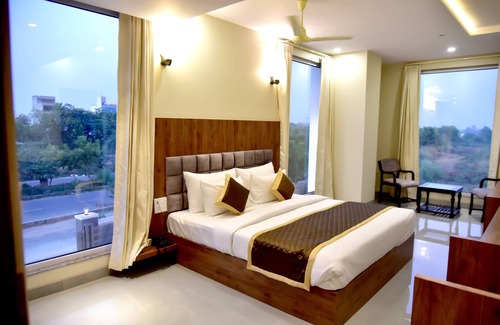 Jaipur Hotel | Hotel Aarna