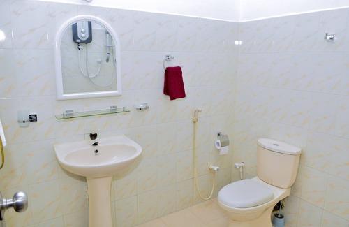 Trincomalee Hotel | Hotel Aathithan Trincomalee