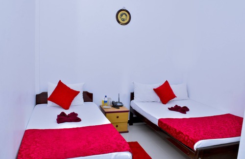 Trincomalee Hotel | Hotel Aathithan Trincomalee