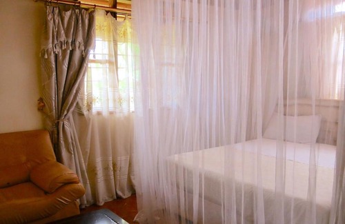 Kampala Cama Y Desayuno | Hotel Acacia