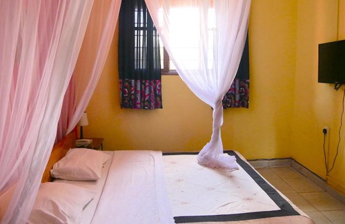 Kampala Cama Y Desayuno | Hotel Acacia