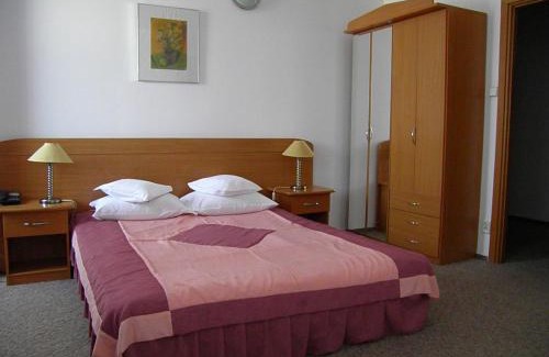 Przemysl Hotel | Hotel Accademia