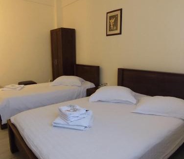 Sector 2 Hotel | Hotel Acropole