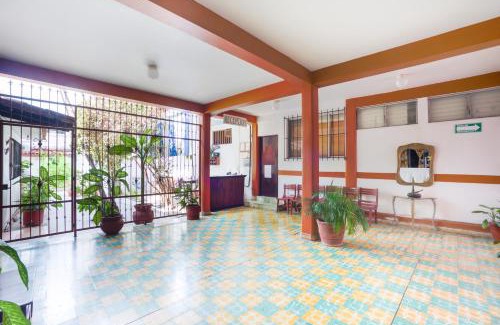 Zihuatanejo Hotel | Hotel Adelita