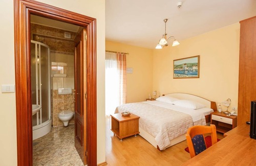 Kastel Stafilic Hotel | Hotel Adria