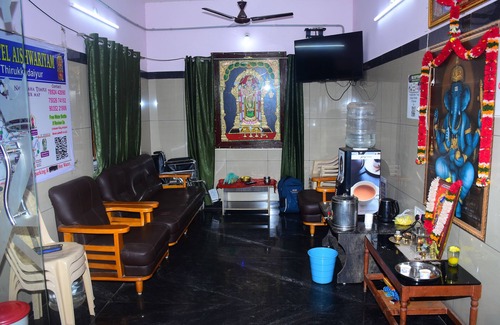 Thirukadaiyur Cabina | Hotel Aishwariyam Thirukadaiyur
