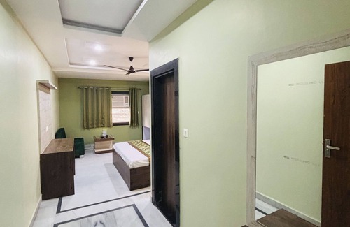 Ajmer Hotel | Hotel Al Aziz