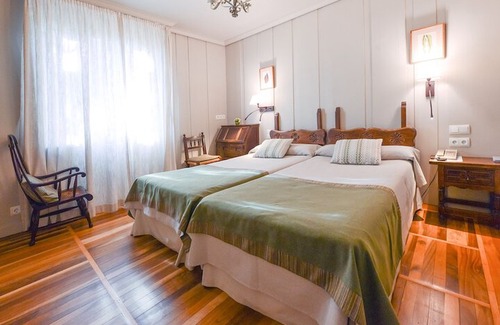 Irún Hotel | Hotel Alcázar - Irún centro