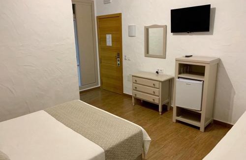 Zahara de los Atunes Hotel | Hotel Almadrabeta