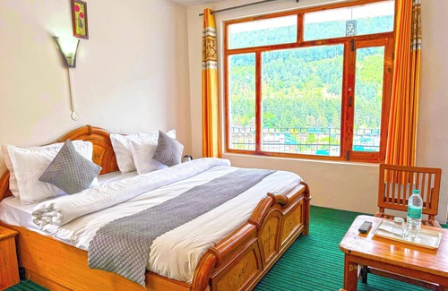 New Manali Hotel | Hotel Alpine Manali