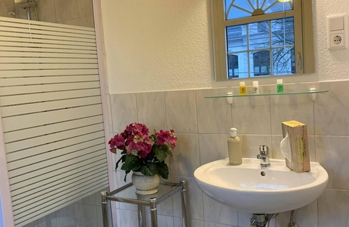 Lennep Hotel | Hotel Alt-Lennep