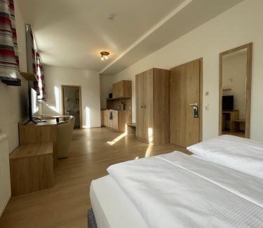 Ulm Cama Y Desayuno | Hotel am Römerplatz
