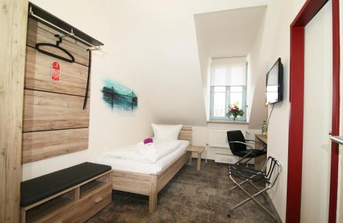 Radeberger Vorstadt Casa | Hotel am Waldschlösschen - Brauhaus