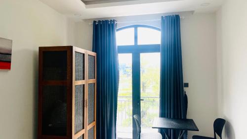Ganh Dau Casa | Hotel Amber View Beach Vinwonder Safari VietNam