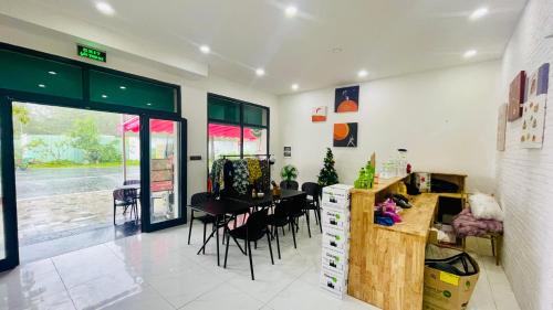 Ganh Dau Casa | Hotel Amber View Beach Vinwonder Safari VietNam