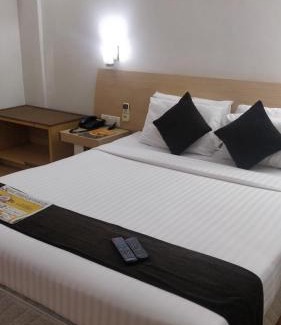 JP Nagar Cama Y Desayuno | Hotel Ambient Turret