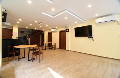 Sualkuchi Hotel | Hotel Ambika Grand