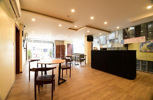 Sualkuchi Hotel | Hotel Ambika Grand