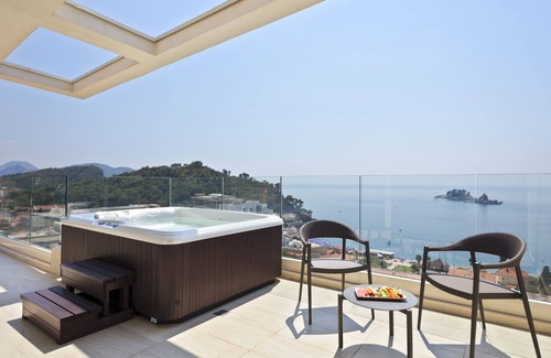 Petrovac Hotel | Hotel Ami Budva Petrovac