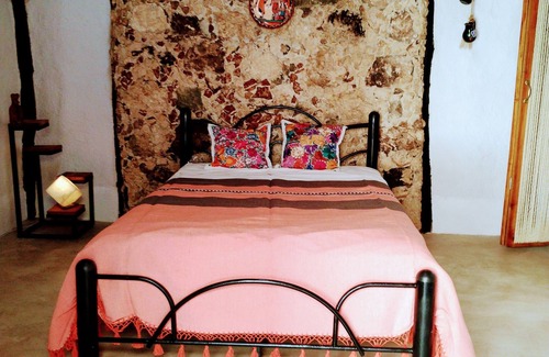 Izamal Hotel | Hotel y Museo Aldea Maya Toktli Orígenes - Suite 3 Culturas: Alberca + Starlink
