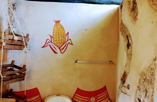 Izamal Hotel | Hotel y Museo Aldea Maya Toktli Orígenes - Suite 3 Culturas: Alberca + Starlink