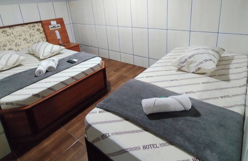 Santana Hotel | Hotel anoitecer