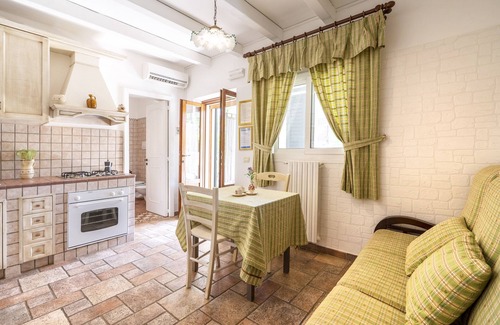 Ostuni Apartamento | Hotel Apartamento 'Agriturismo Salinola 4' con piscina compartida, Wi-Fi y aire acondicionado